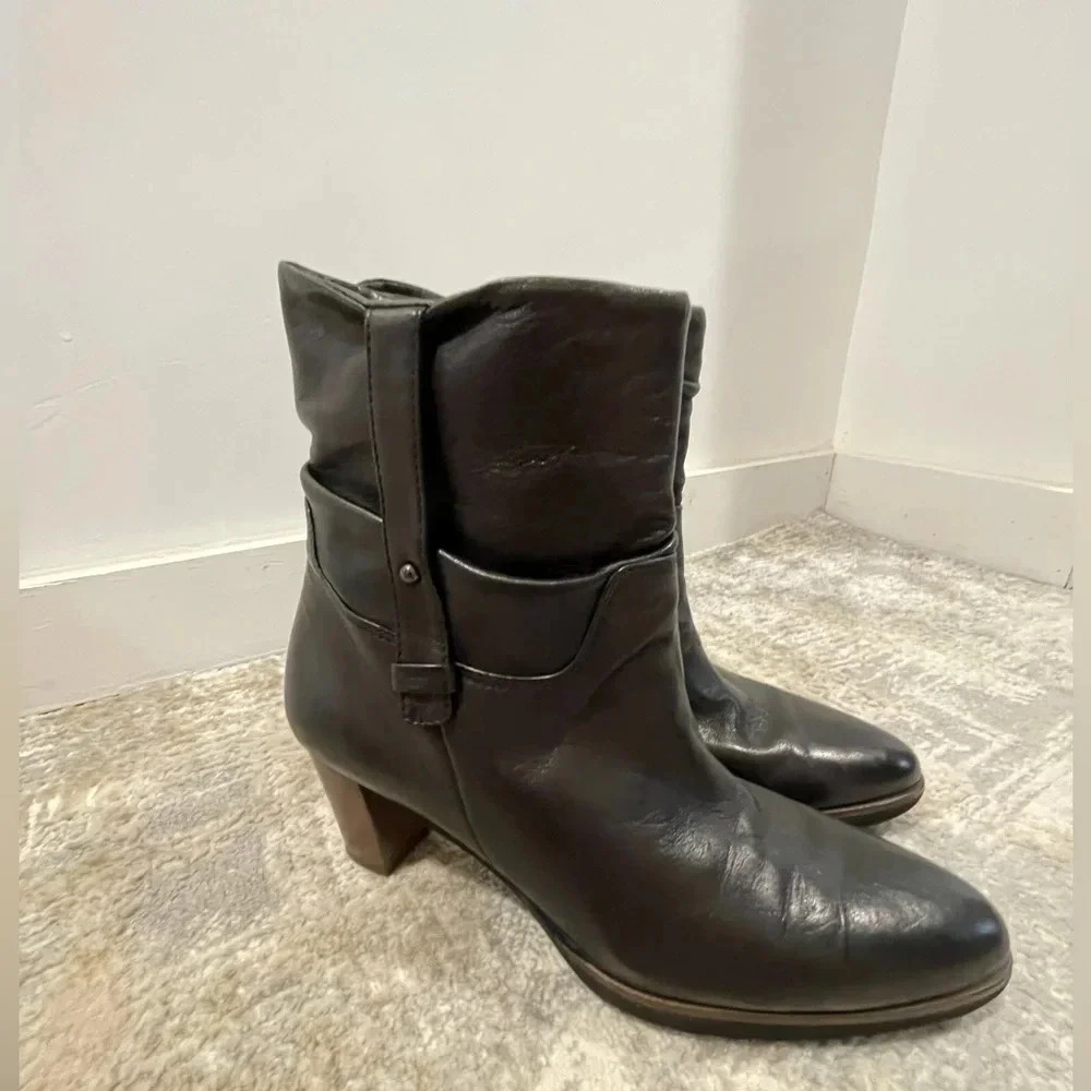 Amalfi by Rangoni Women's Vintage Italian High Heel Black Boots, Soft Leather 11 - Picture 5 of 15